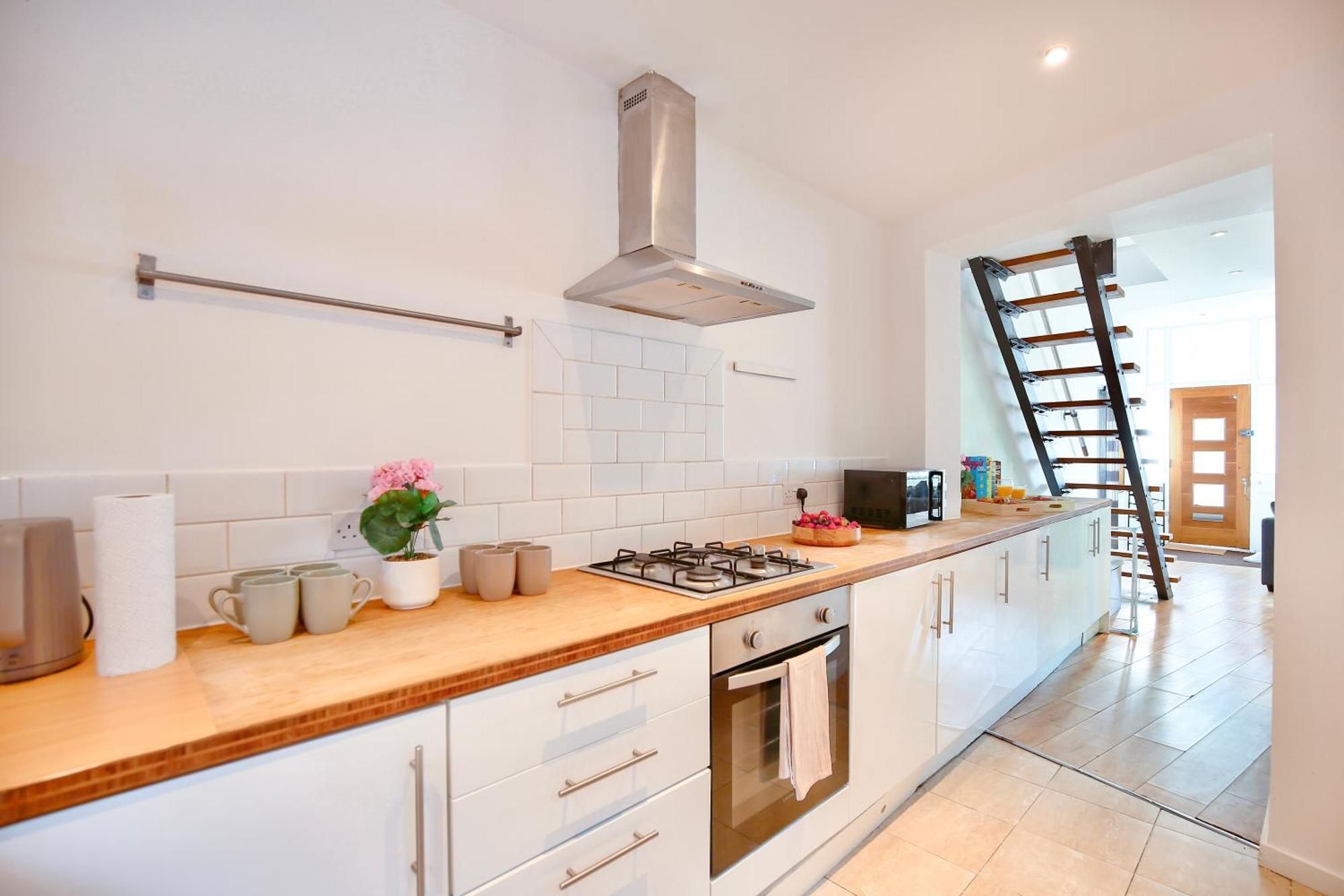 Three Bedroom House By Peacegrove Homes Short Lets & Serviced Accommodation Brighton With Free Wifi & Pet Friendly Buitenkant foto