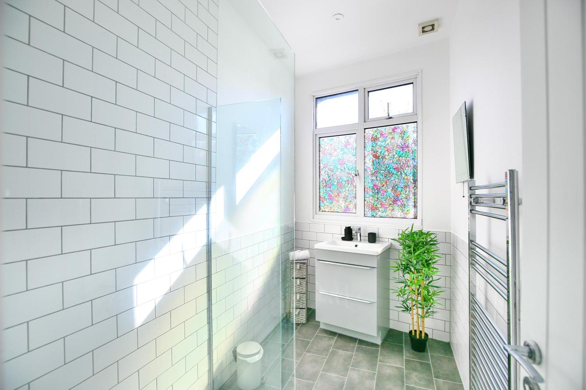 Three Bedroom House By Peacegrove Homes Short Lets & Serviced Accommodation Brighton With Free Wifi & Pet Friendly Buitenkant foto