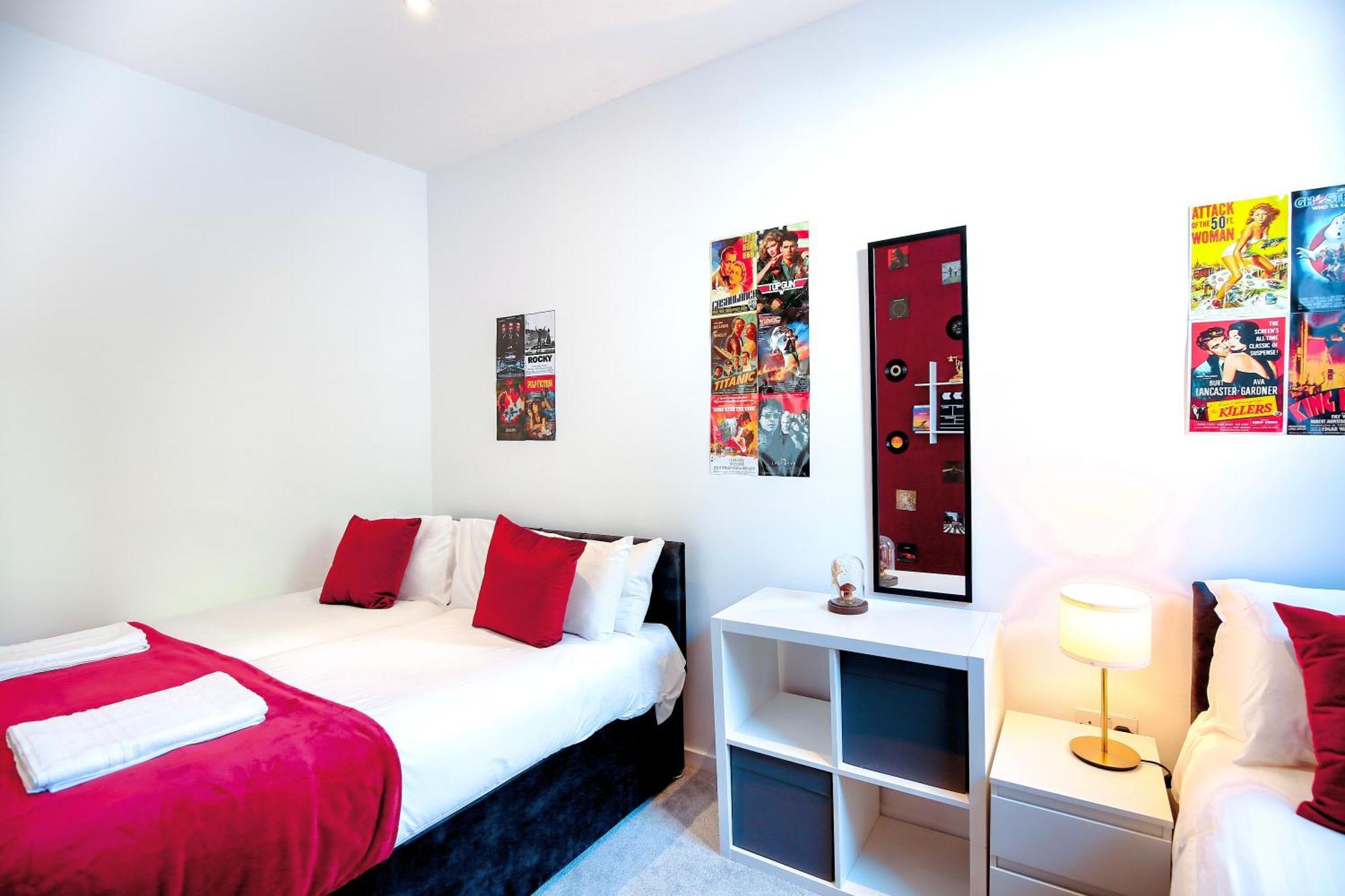 Three Bedroom House By Peacegrove Homes Short Lets & Serviced Accommodation Brighton With Free Wifi & Pet Friendly Buitenkant foto