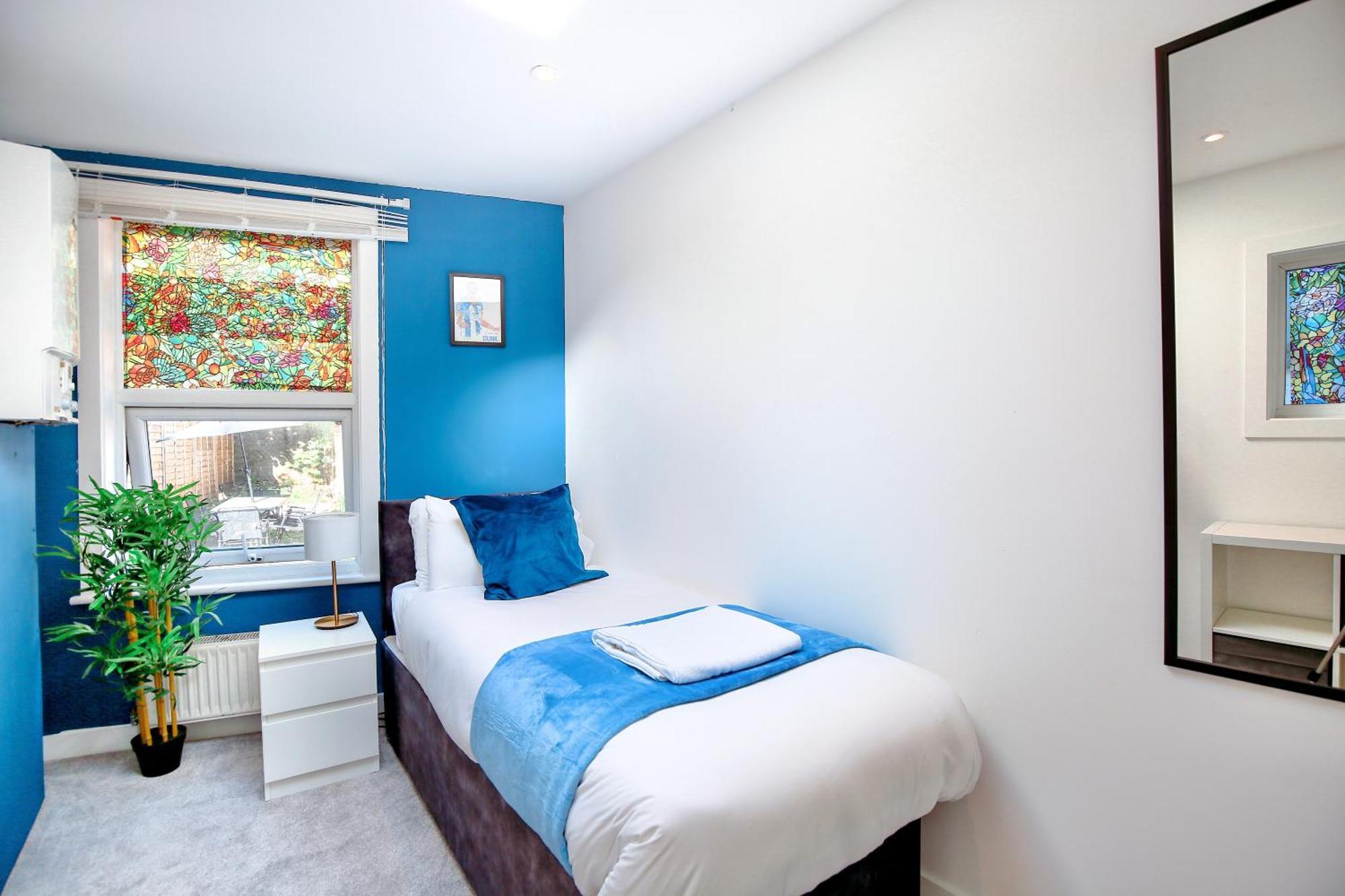 Three Bedroom House By Peacegrove Homes Short Lets & Serviced Accommodation Brighton With Free Wifi & Pet Friendly Buitenkant foto